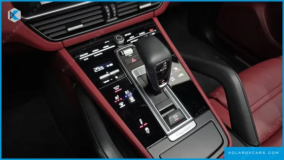 PORSCHE CAYENNE 3.0 PLATINUM EDITION