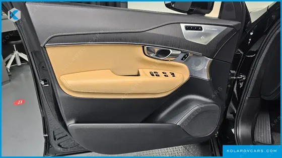 VOLVO XC90 B6 INSCRIPTION