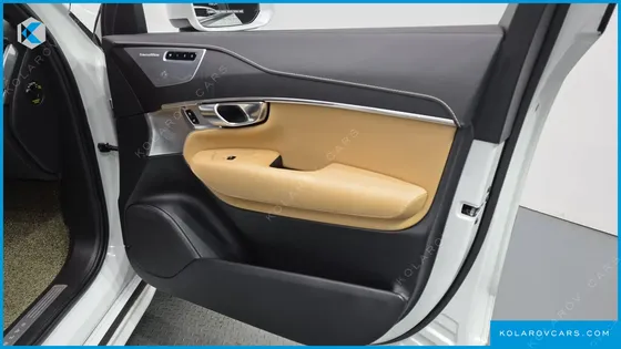 VOLVO XC90 B6 INSCRIPTION