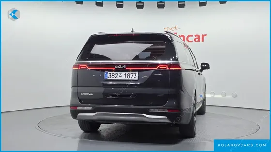 KIA CARNIVAL 9-SEATER SIGNATURE