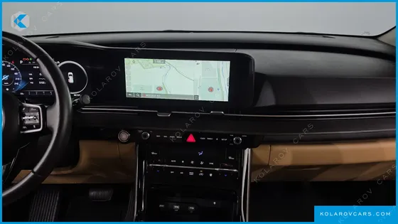 KIA CARNIVAL 9-SEATER SIGNATURE