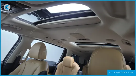 KIA CARNIVAL 9-SEATER SIGNATURE
