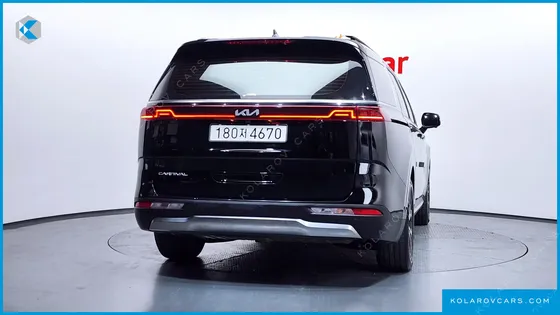 KIA CARNIVAL 9-SEATER SIGNATURE