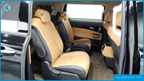 KIA CARNIVAL 9-SEATER SIGNATURE