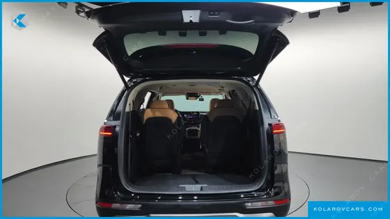 KIA CARNIVAL 9-SEATER SIGNATURE