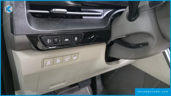 KIA CARNIVAL 9-SEATER SIGNATURE