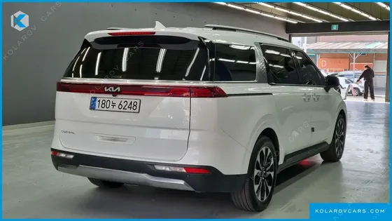 KIA CARNIVAL 9-SEATER SIGNATURE