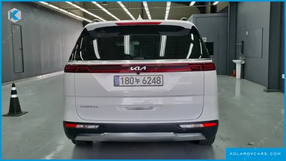 KIA CARNIVAL 9-SEATER SIGNATURE