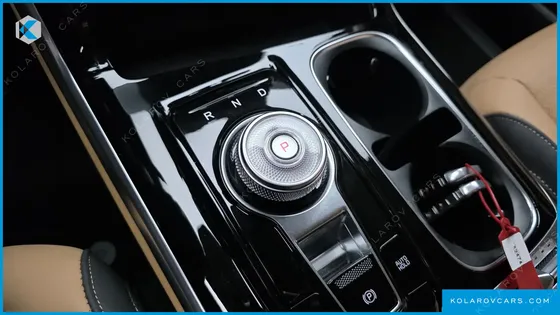 KIA CARNIVAL 7-SEATER SIGNATURE