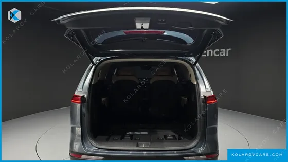 KIA CARNIVAL 7-SEATER SIGNATURE