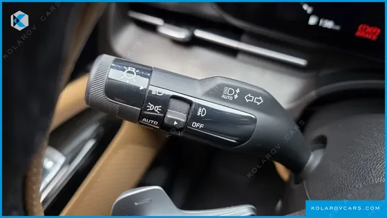 KIA CARNIVAL 7-SEATER SIGNATURE
