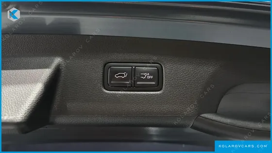 KIA CARNIVAL 7-SEATER SIGNATURE