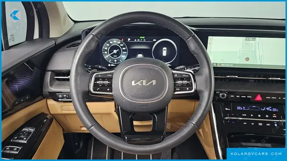 KIA CARNIVAL GASOLINE 9-SEATER SIGNATURE
