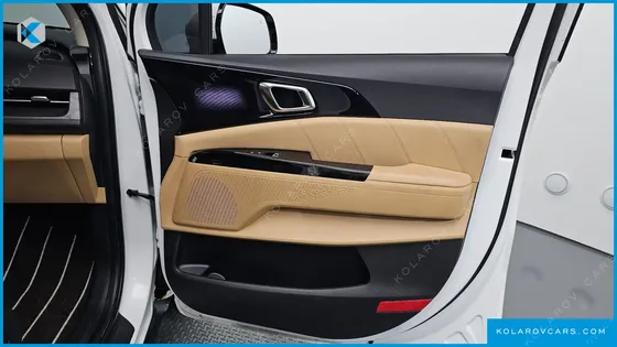 KIA CARNIVAL GASOLINE 9-SEATER SIGNATURE