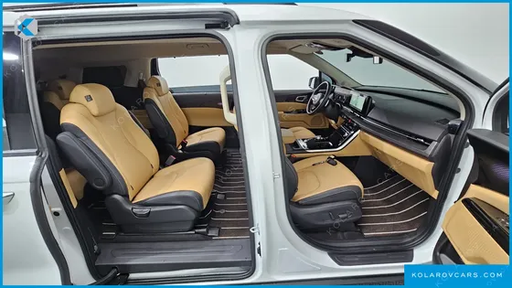 KIA CARNIVAL GASOLINE 9-SEATER SIGNATURE