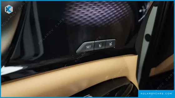 KIA CARNIVAL 7-SEATER SIGNATURE