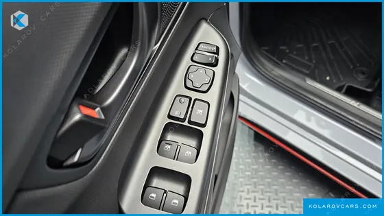 HYUNDAI KONA GASOLINE 2.0 2WD