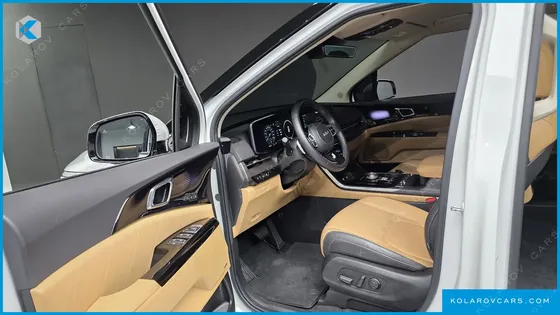 KIA CARNIVAL GASOLINE 7-SEATER SIGNATURE