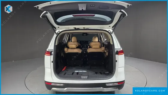 KIA CARNIVAL GASOLINE 7-SEATER SIGNATURE