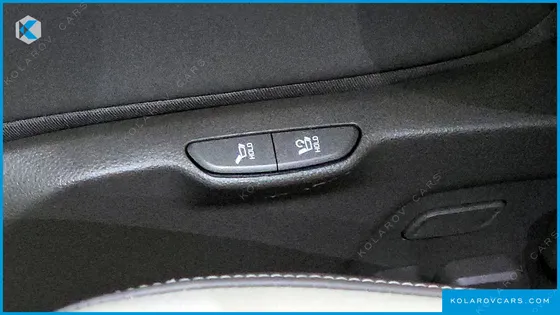 KIA CARNIVAL 7-SEATER SIGNATURE