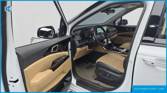 KIA CARNIVAL GASOLINE 9-SEATER NOBLESSE