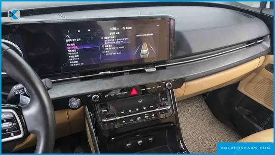 KIA CARNIVAL GASOLINE 9-SEATER NOBLESSE