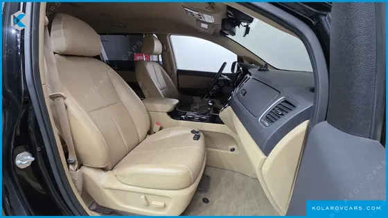 KIA CARNIVAL 9-SEATER NOBLESSE SPECIAL