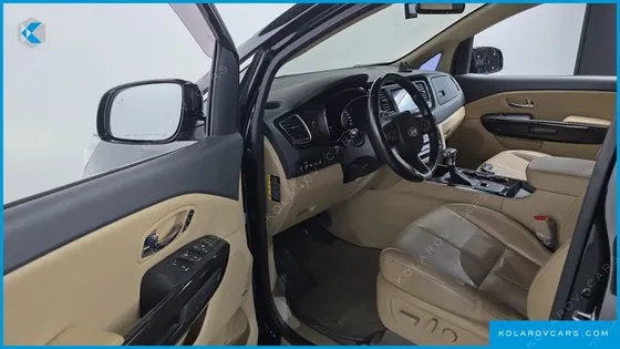 KIA CARNIVAL 9-SEATER NOBLESSE SPECIAL