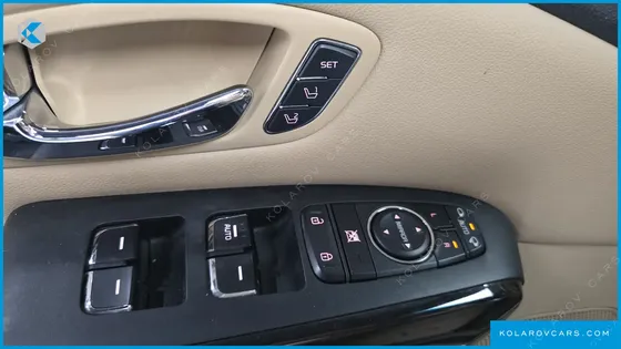KIA CARNIVAL 9-SEATER NOBLESSE SPECIAL