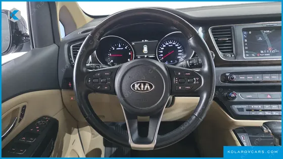 KIA CARNIVAL 9-SEATER NOBLESSE SPECIAL