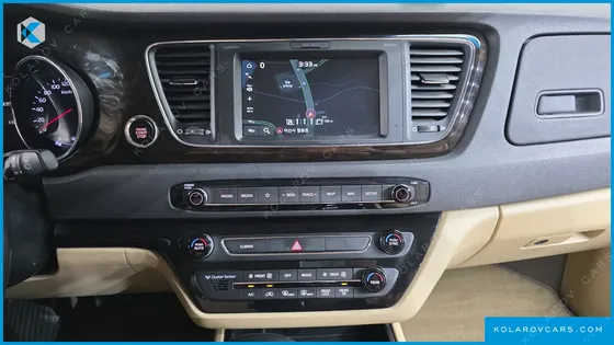 KIA CARNIVAL 9-SEATER NOBLESSE SPECIAL