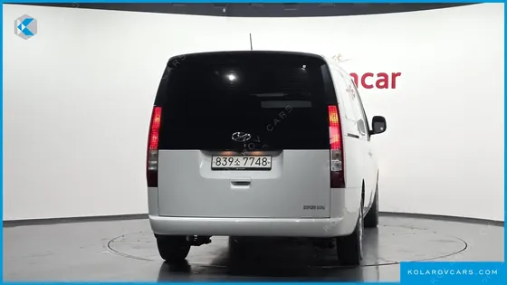 HYUNDAI STARIA CARGO 3-SEATER