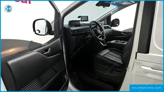 HYUNDAI STARIA CARGO 3-SEATER