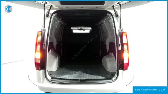 HYUNDAI STARIA CARGO 3-SEATER