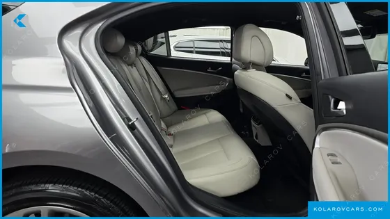GENESIS G70 GASOLINE 2.0T 2WD