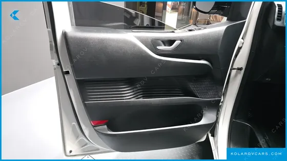 HYUNDAI STARIA TOURER 11-SEATER