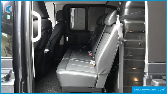 HYUNDAI STARIA CARGO 5-SEATER