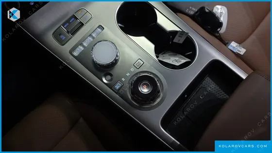 GENESIS GV70 2.5T GASOLINE 2WD
