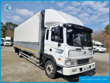 HYUNDAI MEGA TRUCK GOLD