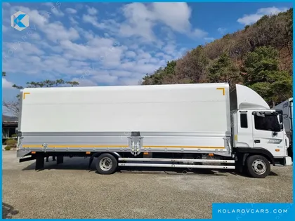 HYUNDAI MEGA TRUCK GOLD