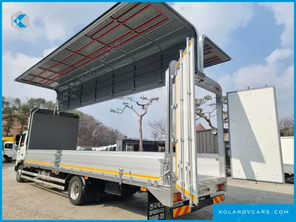 HYUNDAI MEGA TRUCK GOLD
