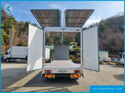 HYUNDAI MEGA TRUCK GOLD