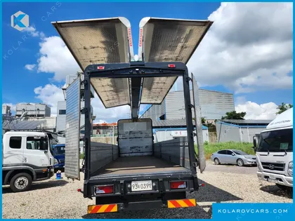 TATA DAEWOO NOBUS MID-SIZE TRUCK ROYAL