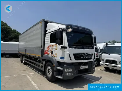MAN TRUCK CARGO TRUCK 6X2