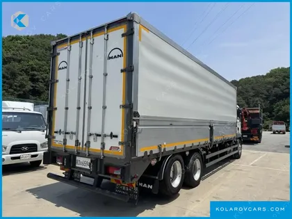 MAN TRUCK CARGO TRUCK 6X2