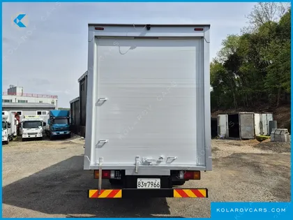 HYUNDAI MEGA TRUCK GOLD