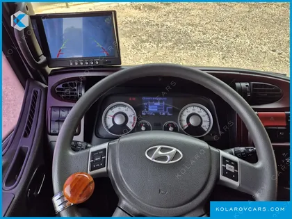 HYUNDAI MEGA TRUCK GOLD