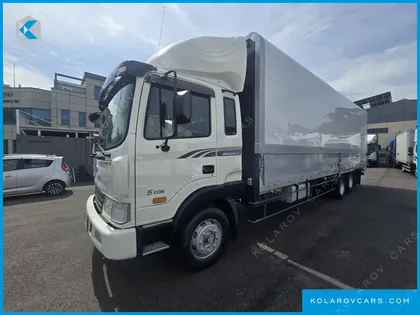 HYUNDAI MEGA TRUCK GOLD