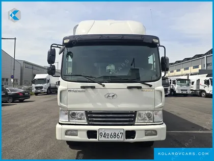 HYUNDAI MEGA TRUCK GOLD