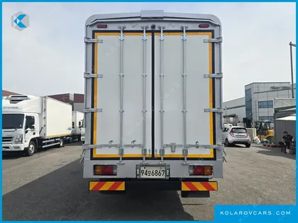 HYUNDAI MEGA TRUCK GOLD